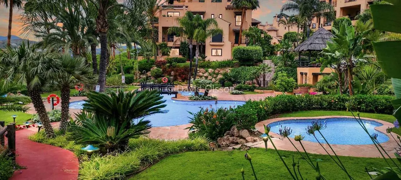 Marbella Luxury Fast Internet Netflix Apartment Estepona