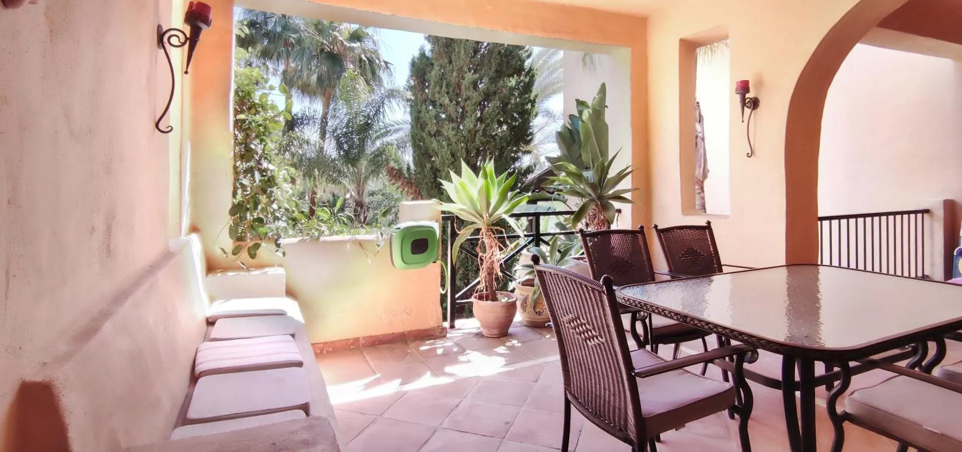 Marbella Luxury Fast Internet Netflix Apartment Estepona